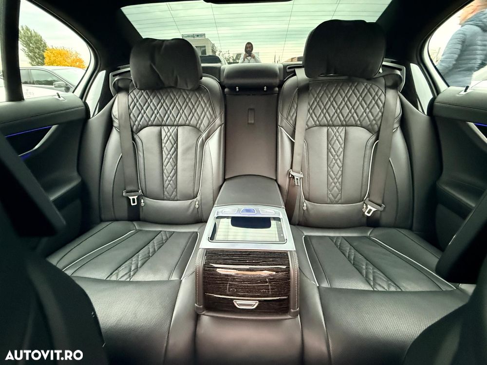 BMW Seria 7 740d xDrive MHEV - 22