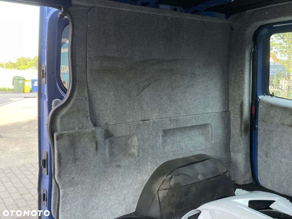 Renault TRAFIC - 22