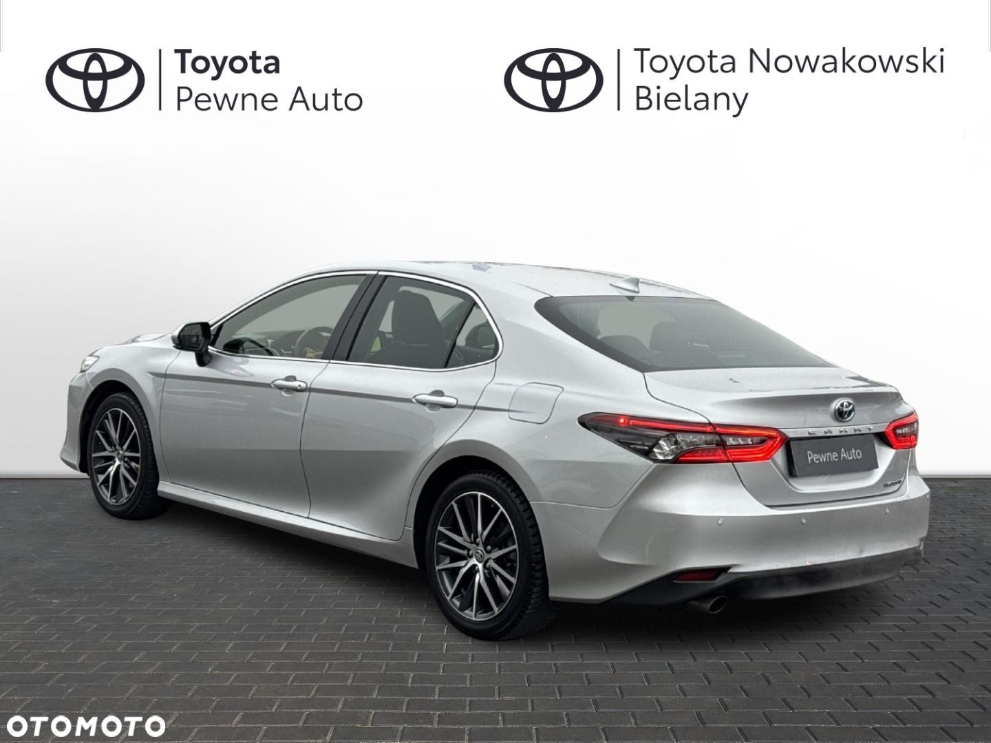 Toyota Camry - 2