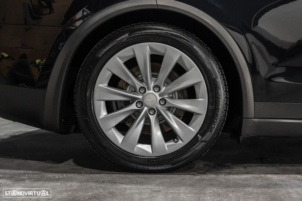 Tesla Model X 100D - 43