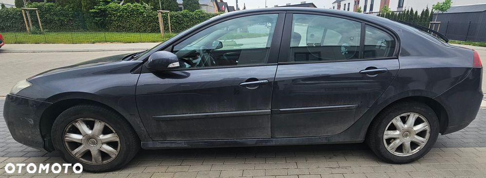 Renault Laguna - 1