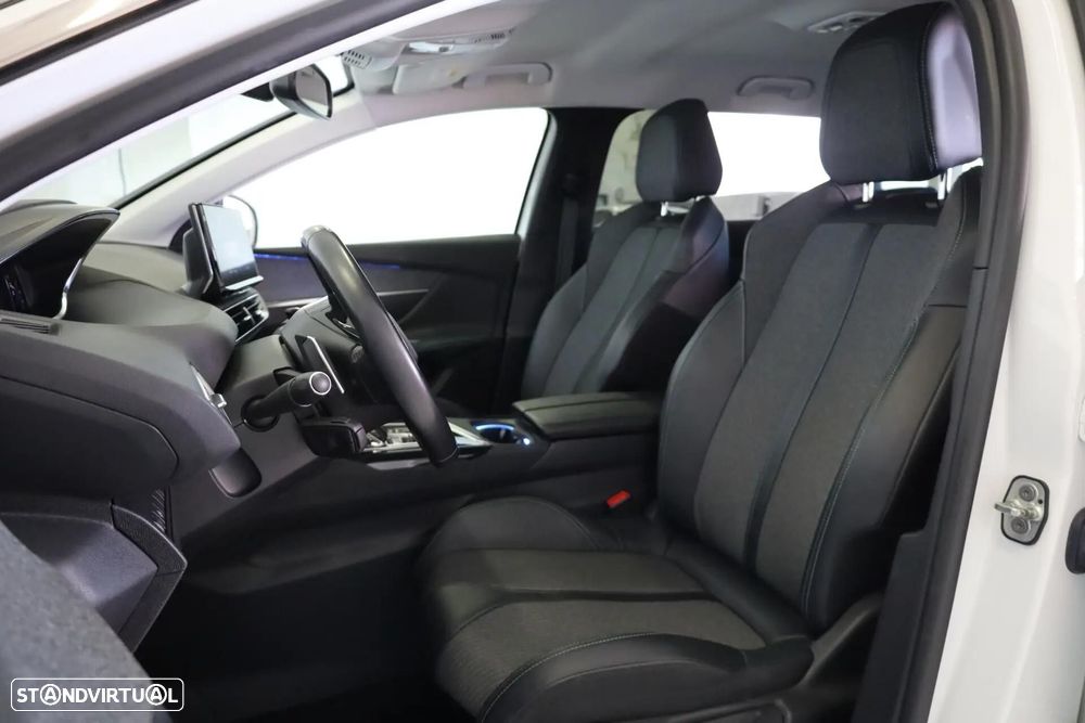 Peugeot 5008 1.5 BlueHDi Allure EAT8 - 25