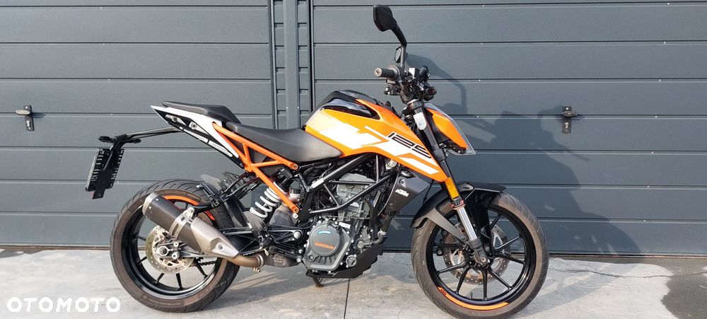 KTM Duke 125 - 24