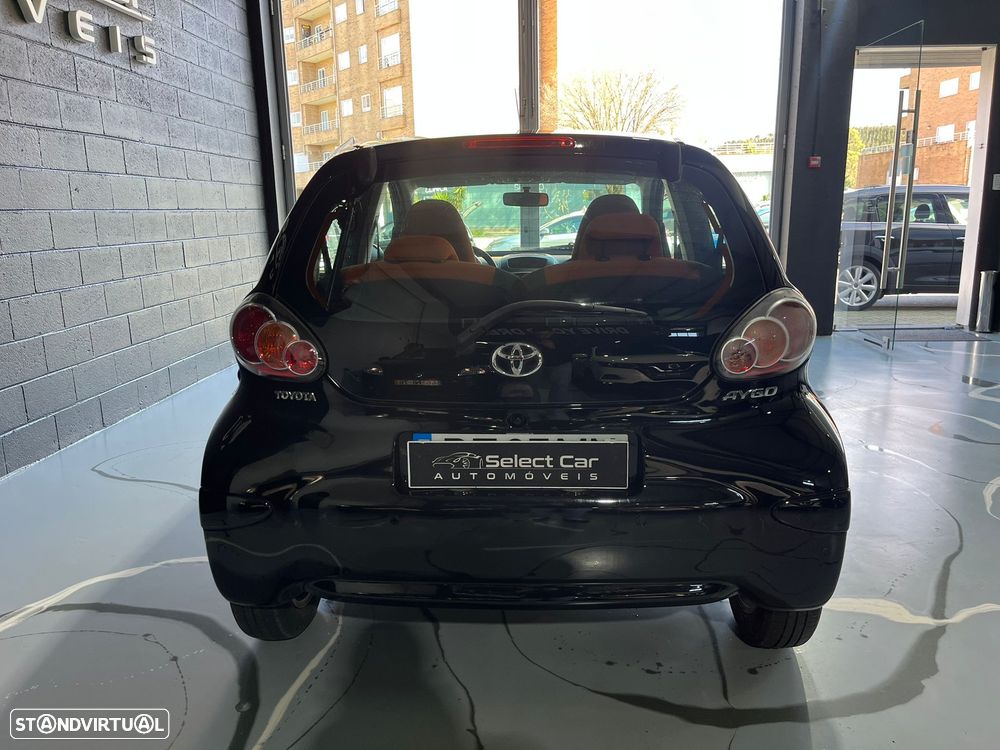 Toyota Aygo 1.0 + Sport Pack VSC - 7