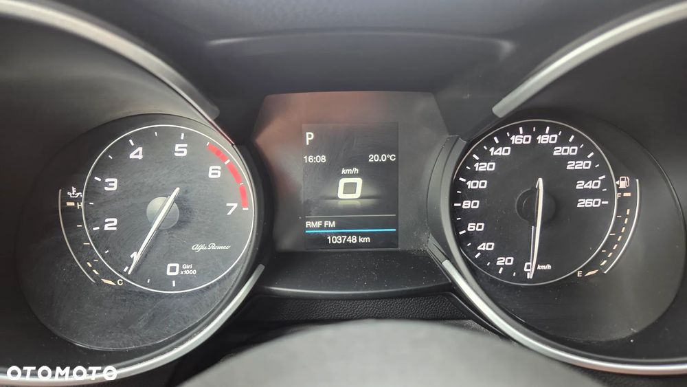 Alfa Romeo Stelvio 2.0 Turbo Q4 - 5
