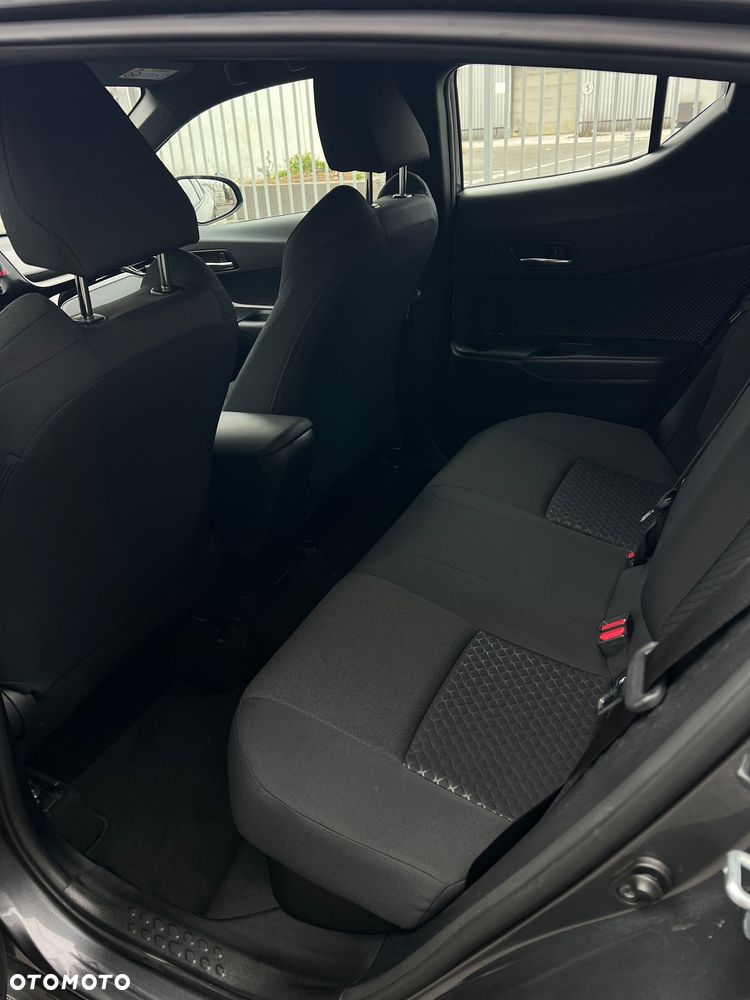 Toyota C-HR - 12