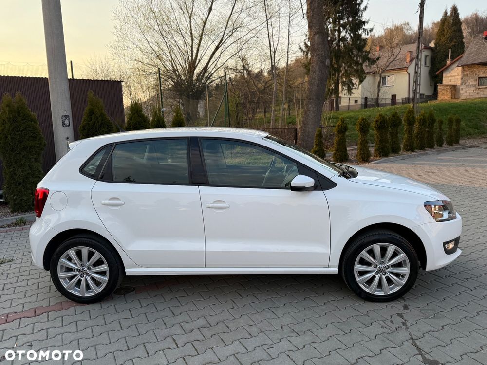 Volkswagen Polo 1.4 16V Trendline - 8