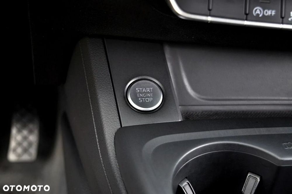 Audi A4 Avant 2.0 TDI Design - 29