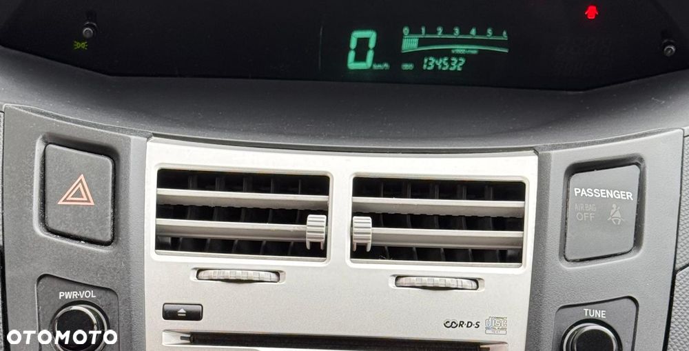 Toyota Yaris 1.3 Luna - 11