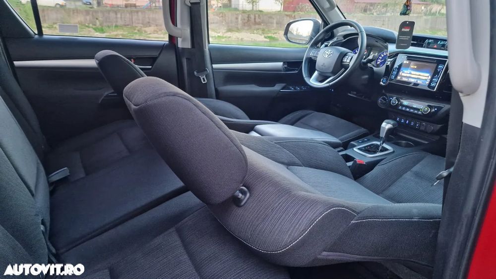 Toyota Hilux 4x4 Double Cab Autm. Executive - 5