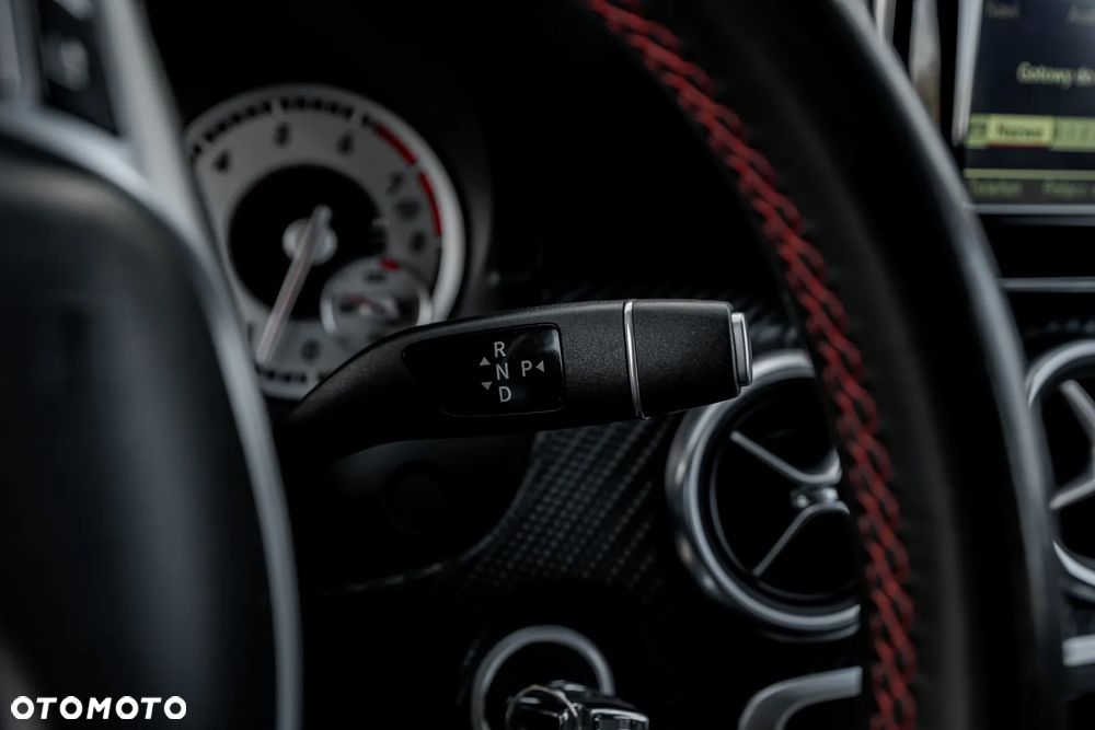 Mercedes-Benz Klasa A 220 4Matic 7G-DCT AMG Line - 40