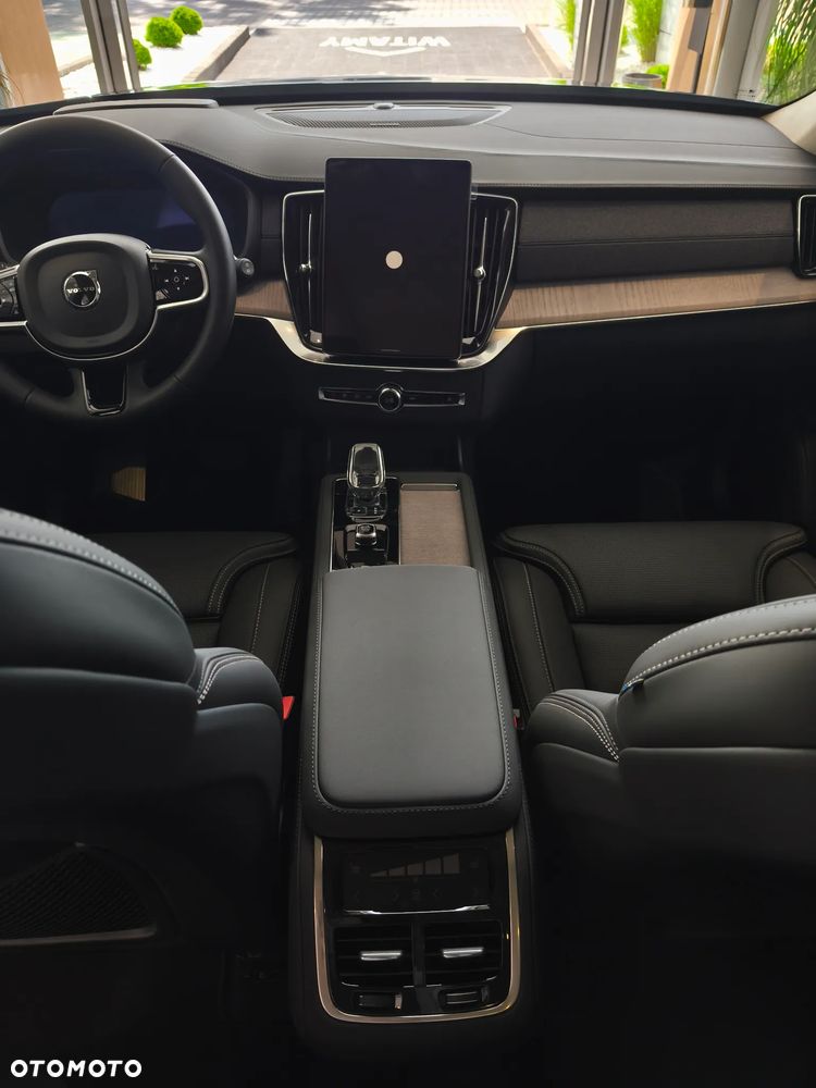 Volvo XC 90 B5 B AWD Ultra Dark 7os - 12