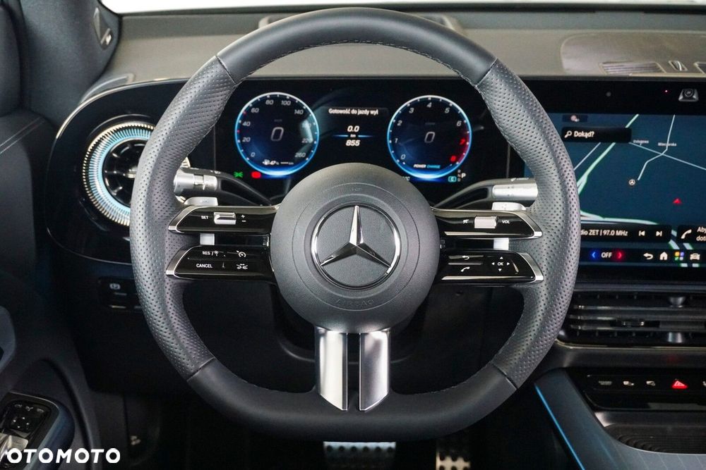 Mercedes-Benz GLB - 8