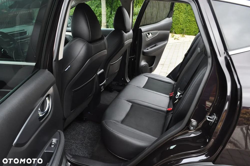 Nissan Qashqai 1.3 DIG-T TEKNA - 10