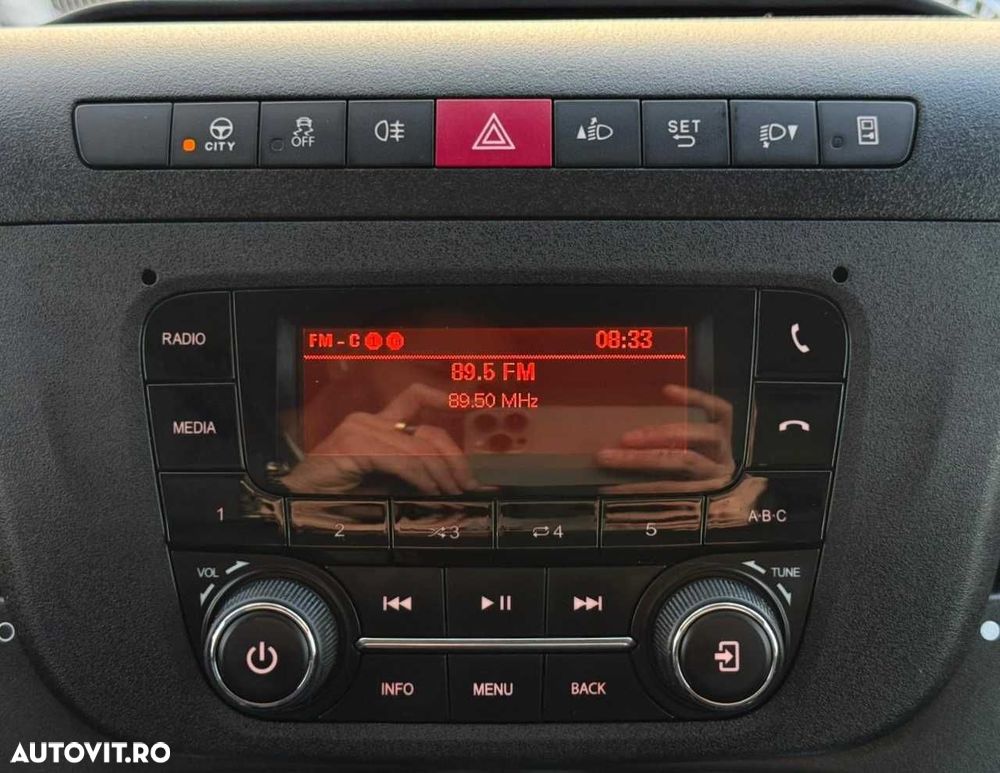 Iveco DAILY CU LIFT HIDRAULIC SI PUNTE DUBLA SPATE - 22