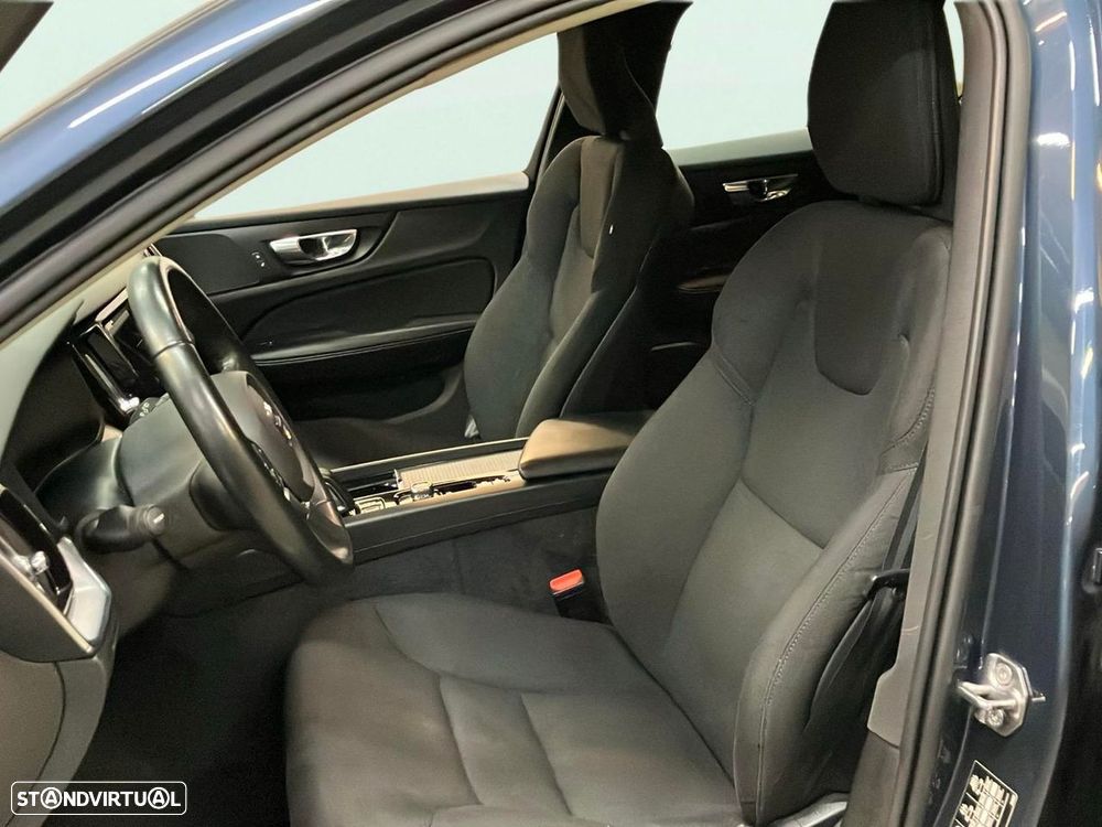 Volvo V60 2.0 B4 Momentum Plus Geartronic - 15
