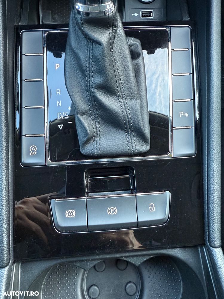 Skoda Superb 2.0 TDI DSG Active - 27