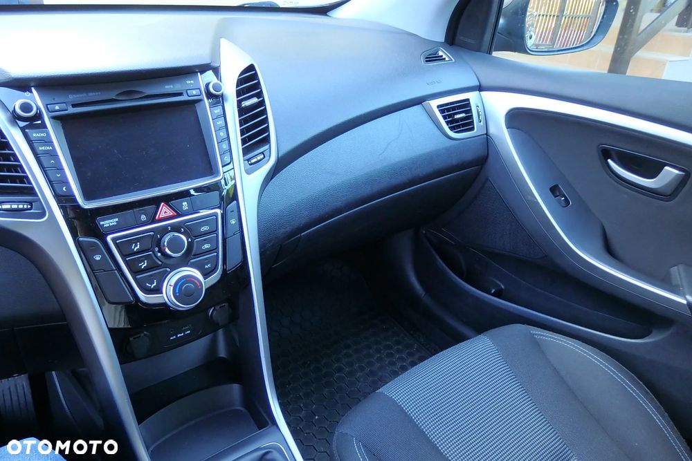 Hyundai i30 1.4 Premium - 18