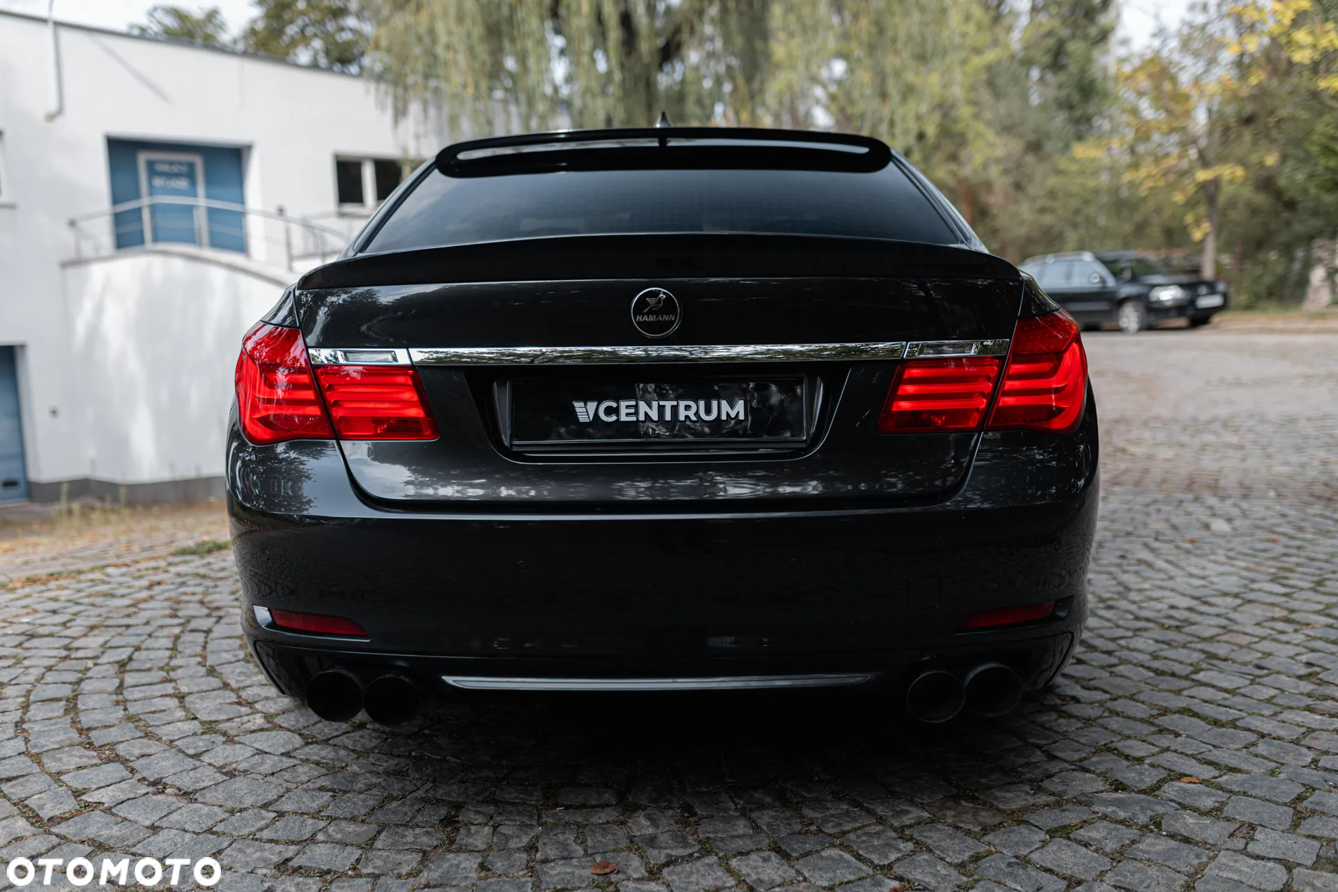 BMW Seria 7 760i L - 8