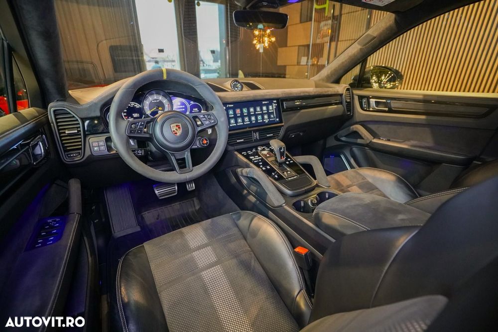 Porsche Cayenne Coupe - 32