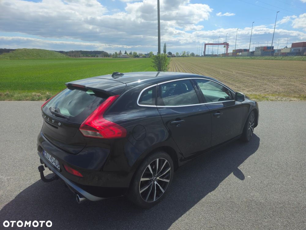 Volvo V40 D2 Drive-E SCR Momentum - 2