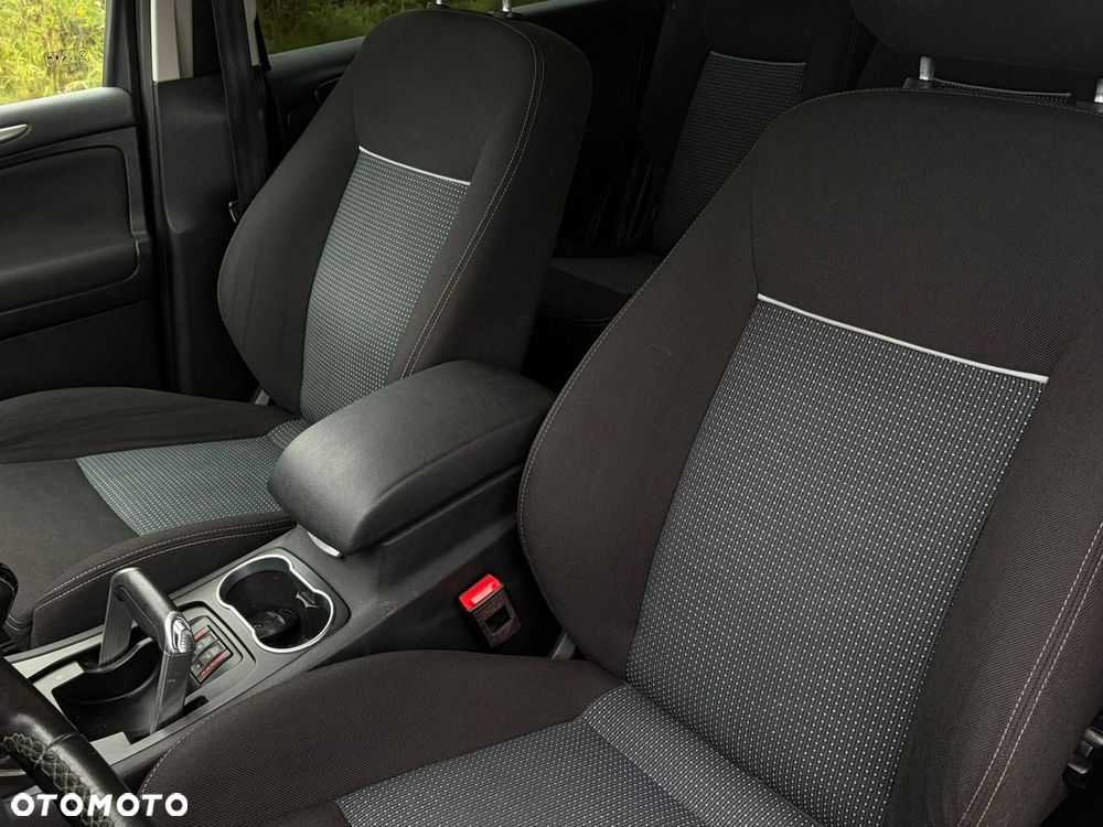 Ford S-Max - 18