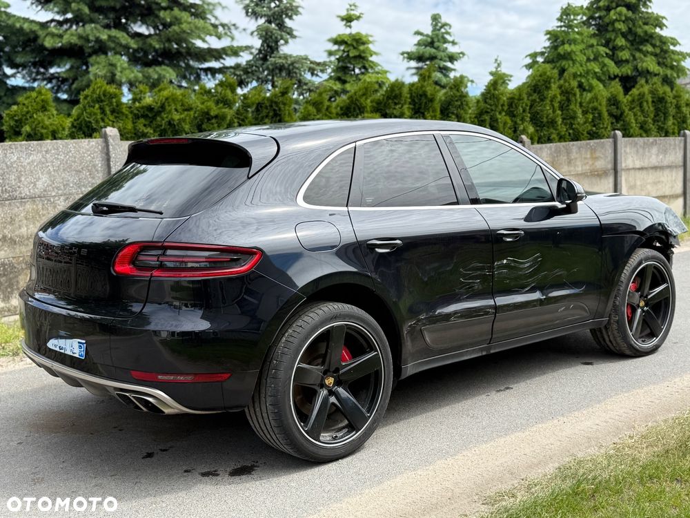 Porsche Macan Turbo PDK - 3
