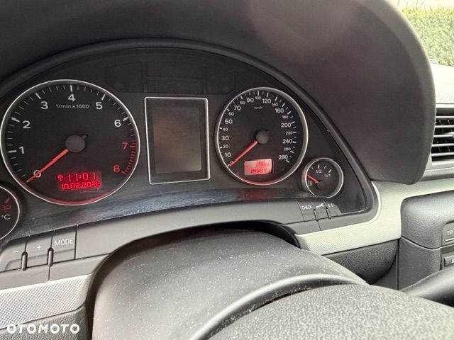 Audi A4 Limousine 2.0T FSI - 13