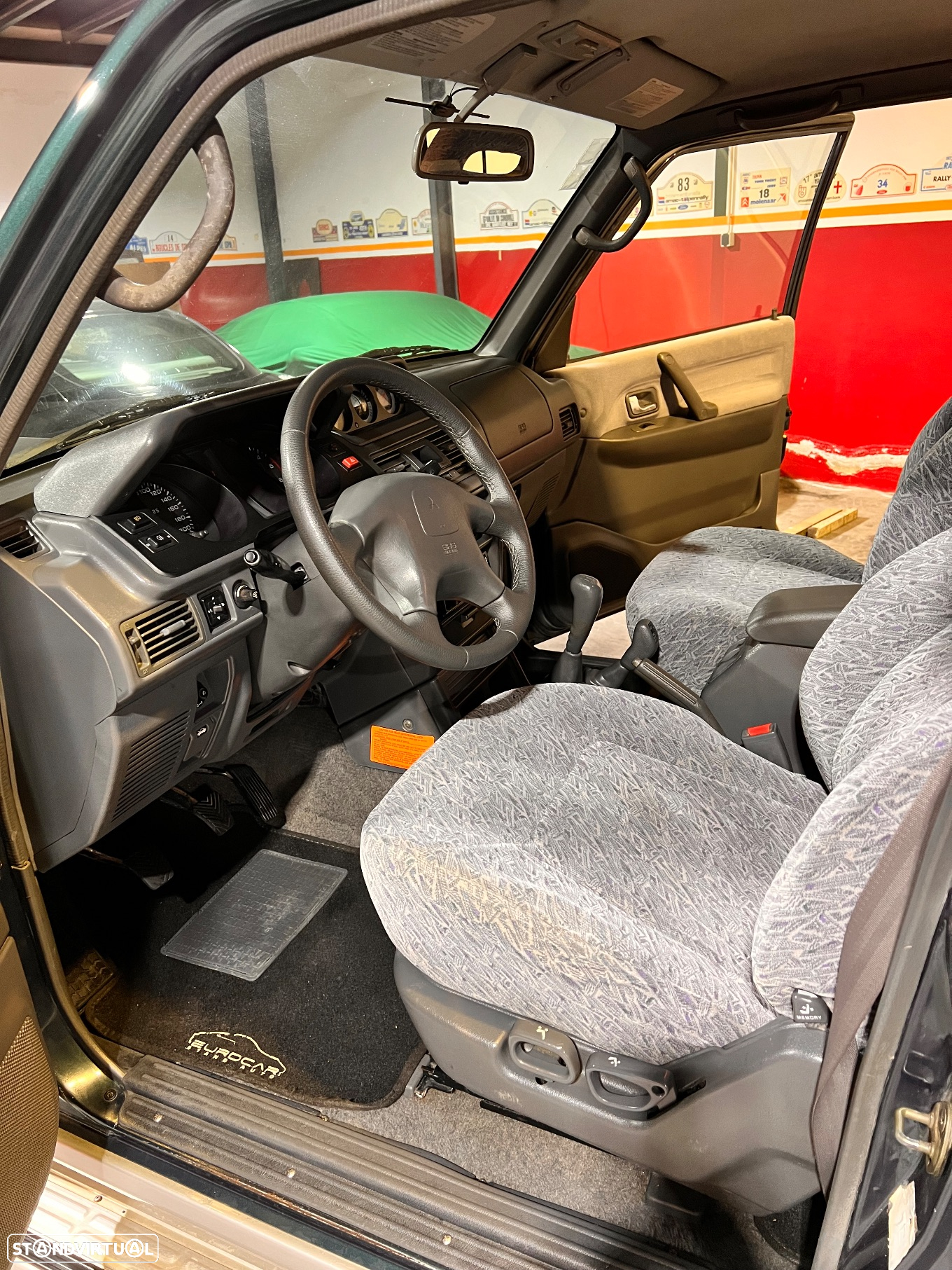 Mitsubishi Pajero 2.8 TD GLS ABS - 25