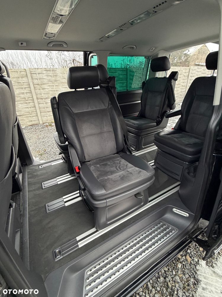 Volkswagen Multivan - 10