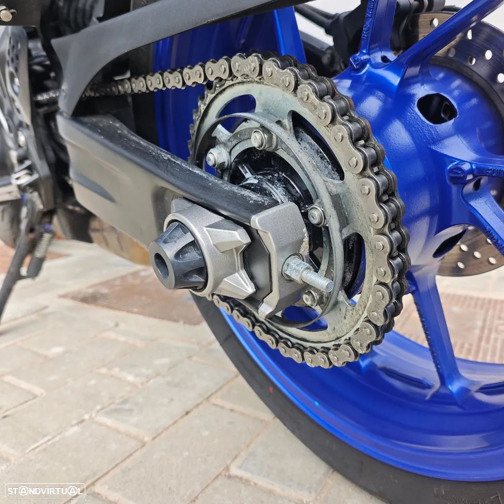 Yamaha MT-07 - 12