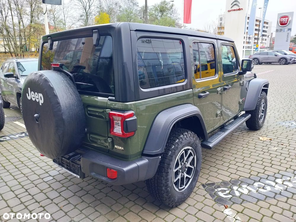 Jeep Wrangler - 3