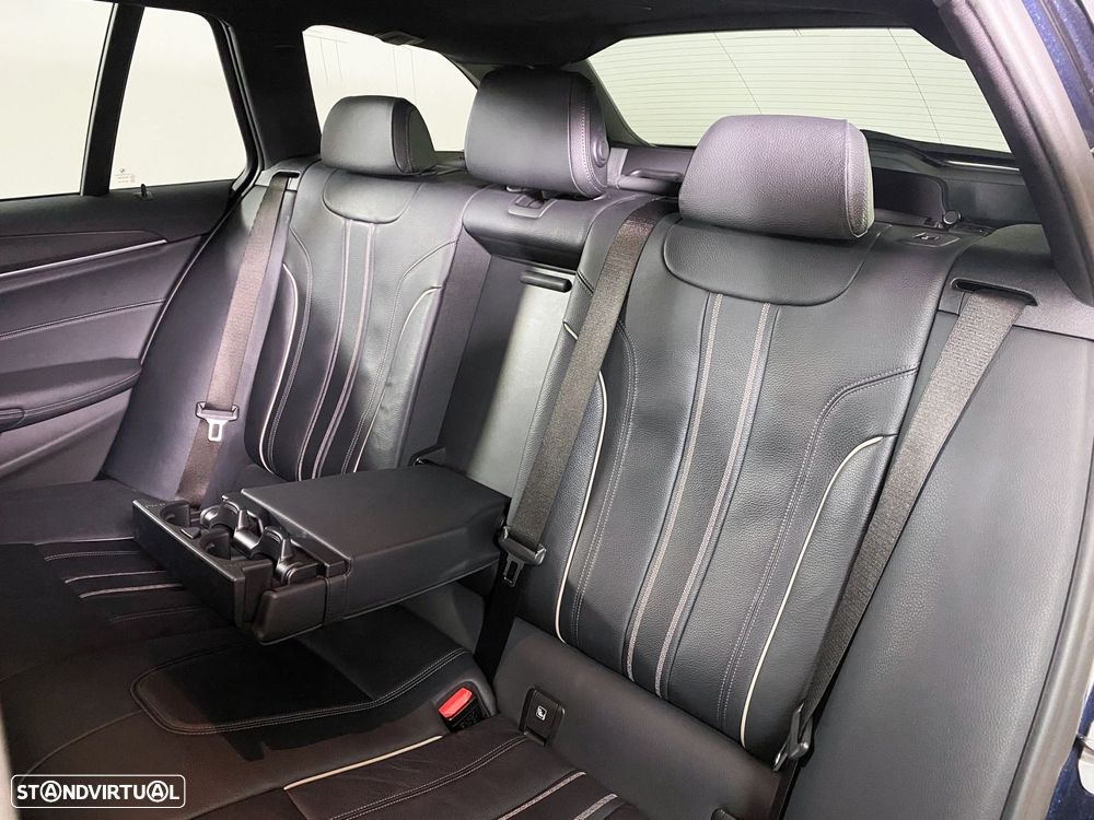 BMW 530 e Pack Desportivo M - 22