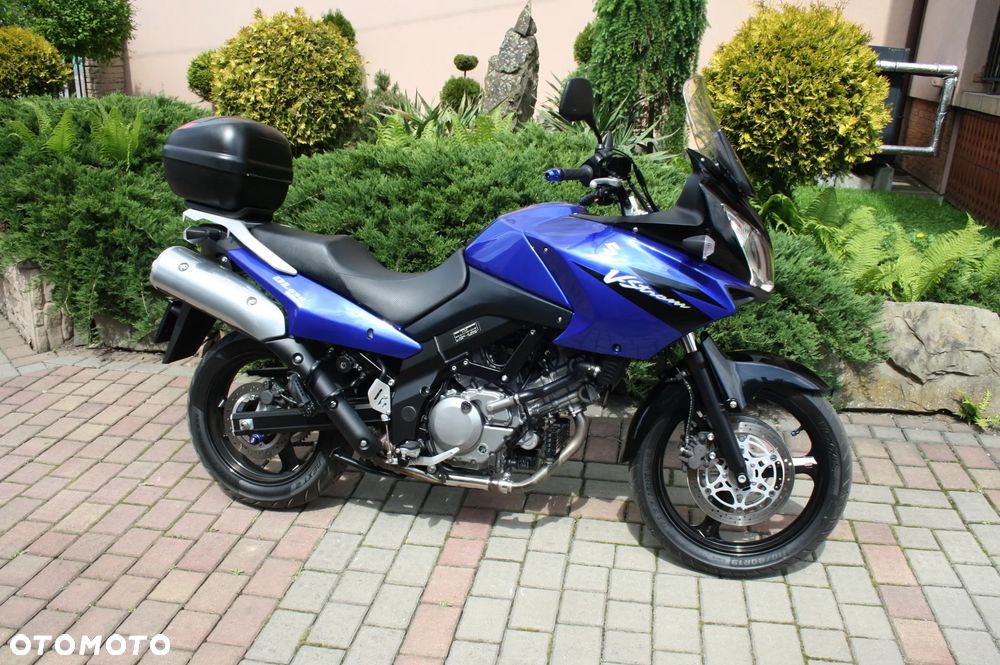 Suzuki V-STROM - 1