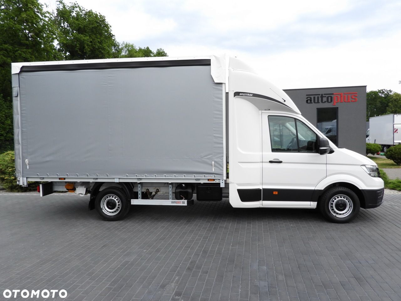 Volkswagen CRAFTER  PLANDEKA 8 PALET TEMPOMAT LEDY KLIMATYZACJA  180KM - 8
