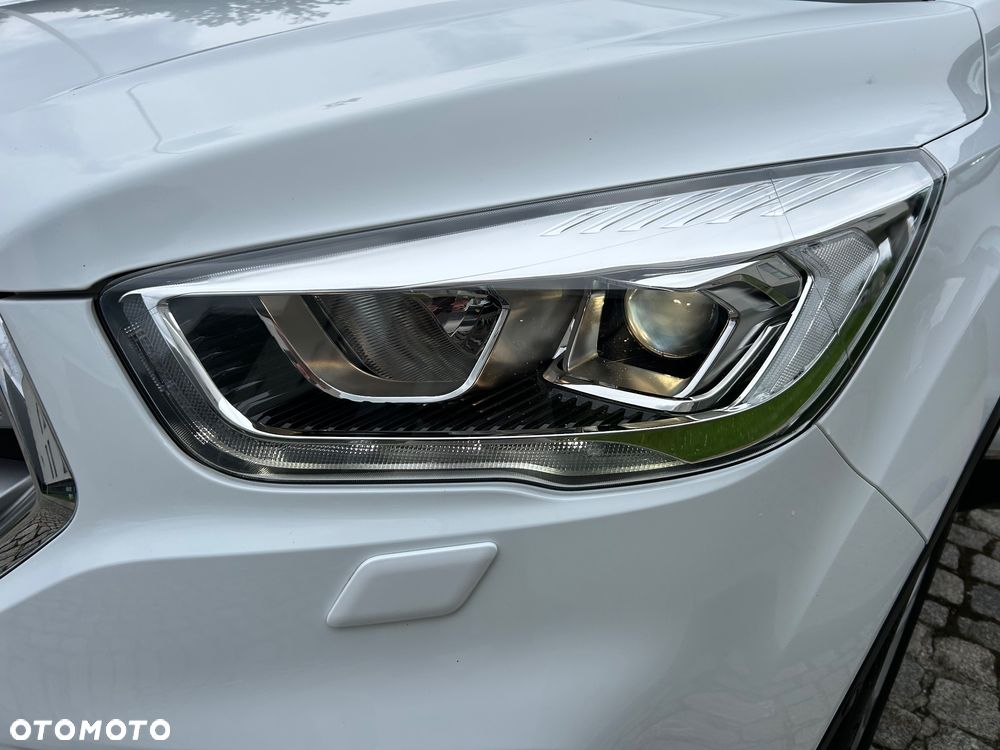 Ford Kuga 1.5 EcoBoost 2x4 Titanium - 33