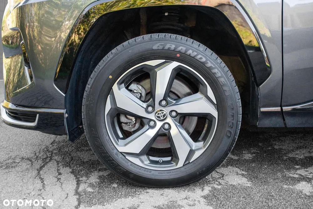 Toyota RAV4 - 11