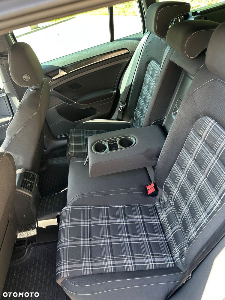 Volkswagen Golf 2.0 TDI BMT GTD DSG - 27