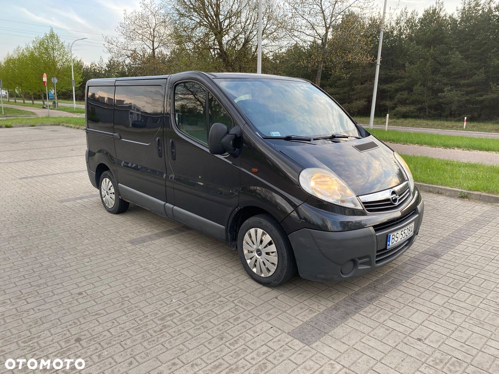 Opel Vivaro - 1