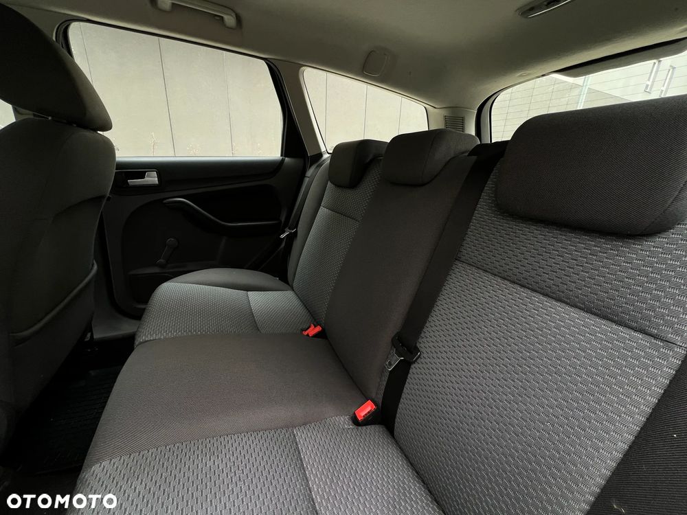 Ford Focus - 17