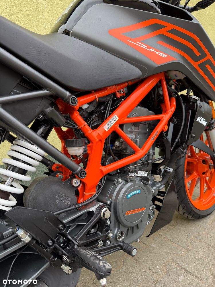 KTM Duke - 16