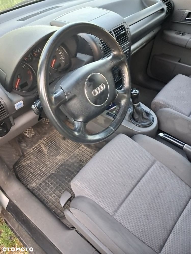 Audi A2 - 8