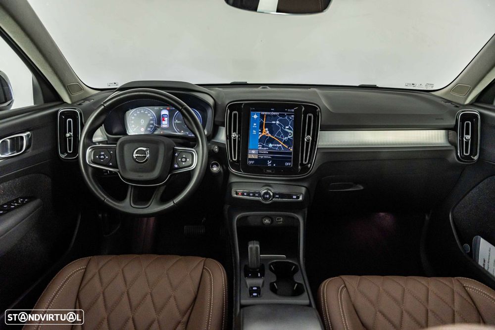 Volvo XC 40 1.5 T5 PHEV Momentum Plus - 34