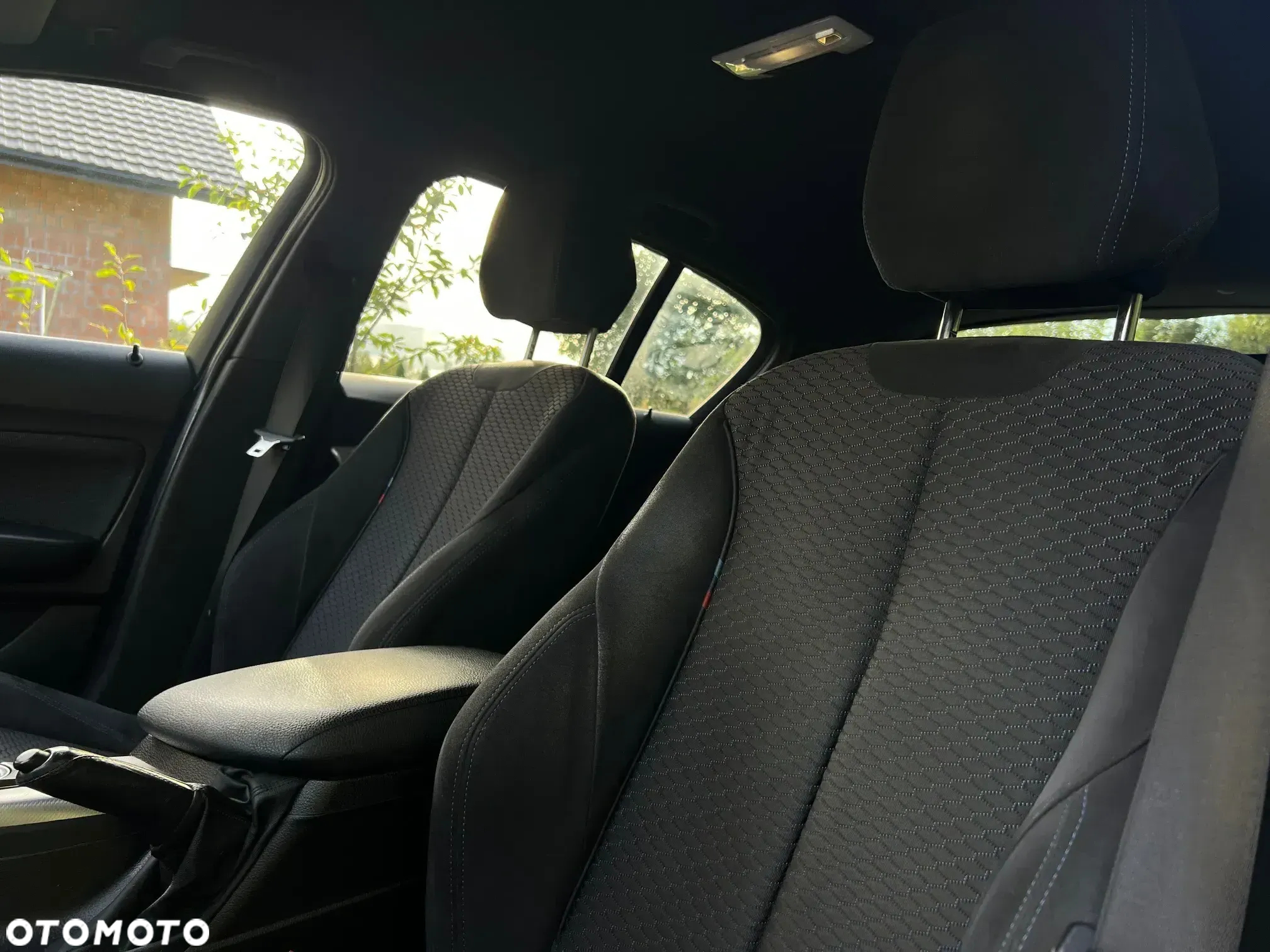 BMW Seria 1 120d xDrive - 2