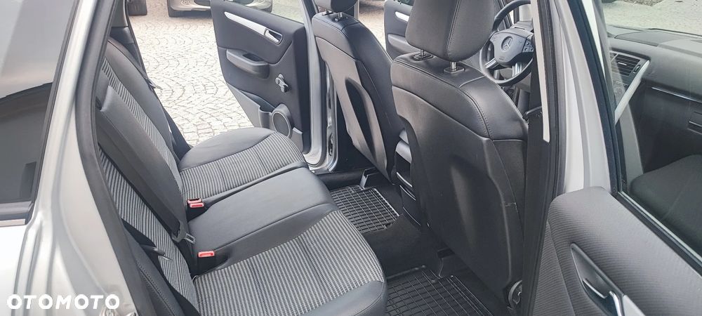 Mercedes-Benz Klasa B 170 - 29