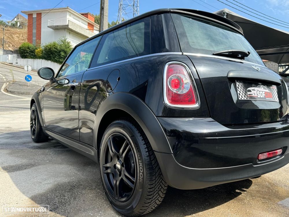 MINI 3 Portas - 23