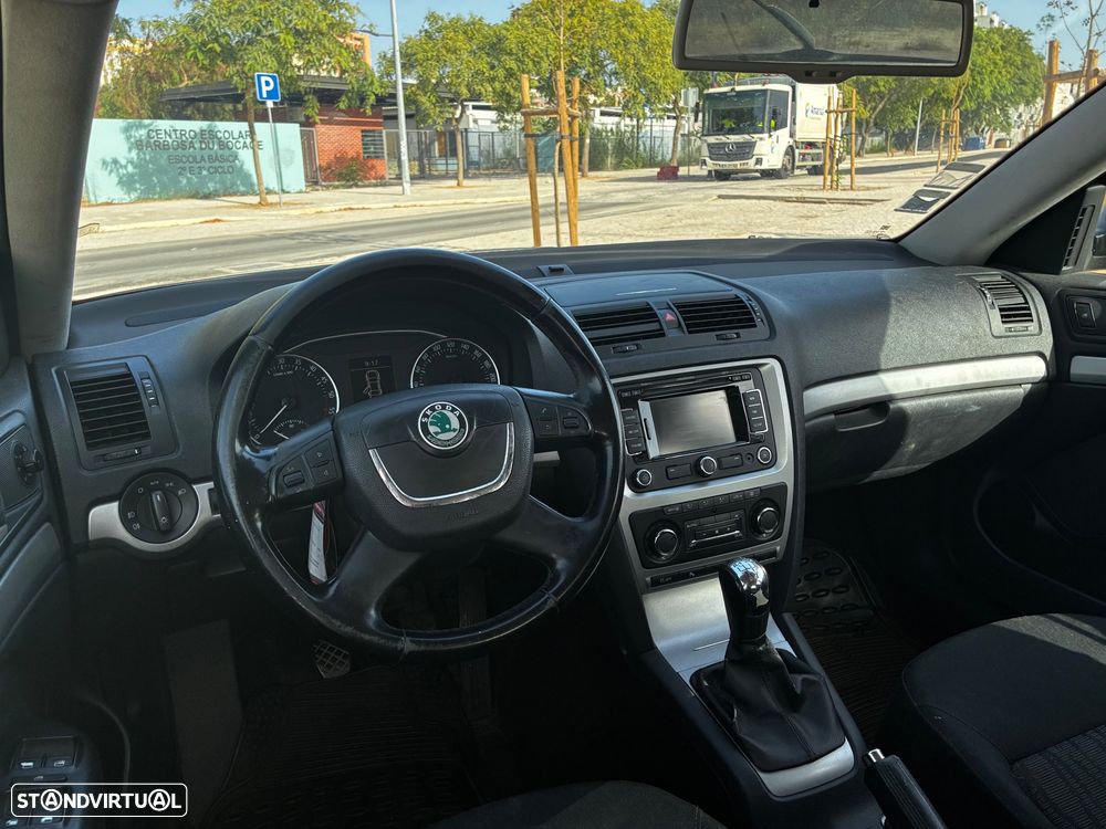 Skoda Octavia 1.6 TDI Elegance - 8