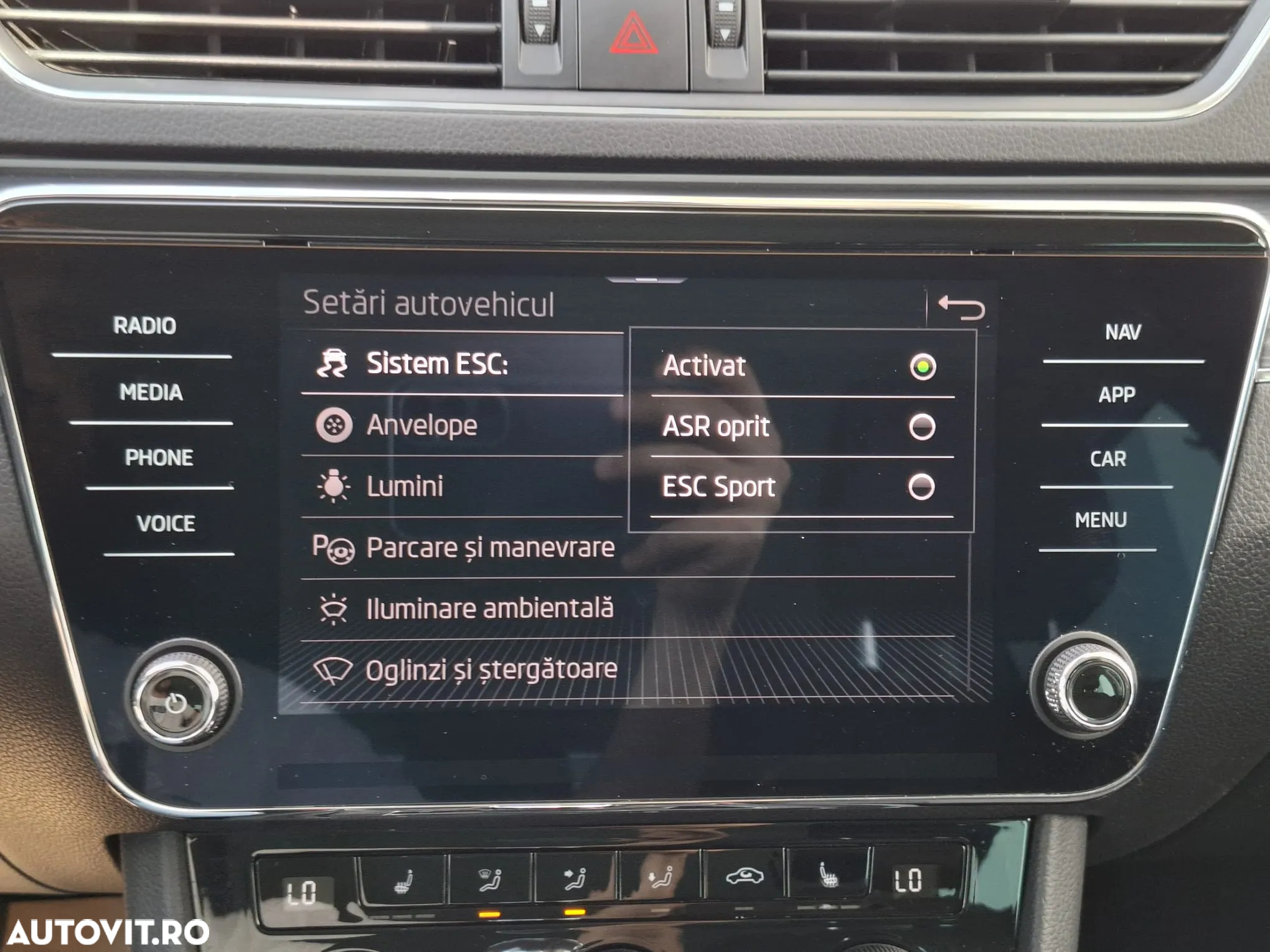 Skoda Superb 2.0 TSI DSG Style - 32