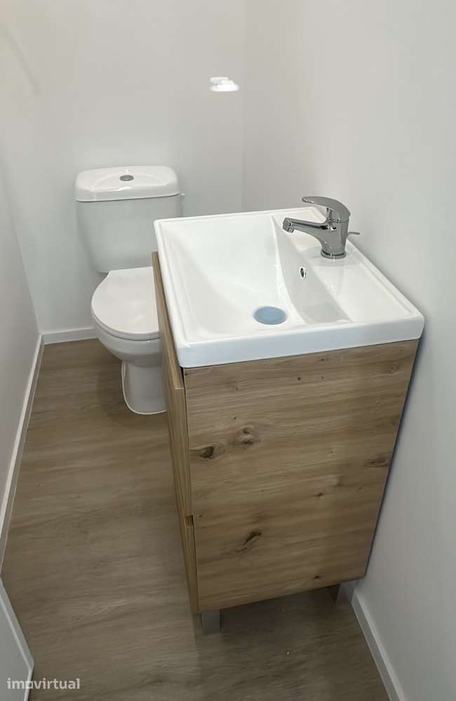 Imóvel comercial para arrendar em São Domingos de Rana (Cascais) - Grande imagem: 2/2