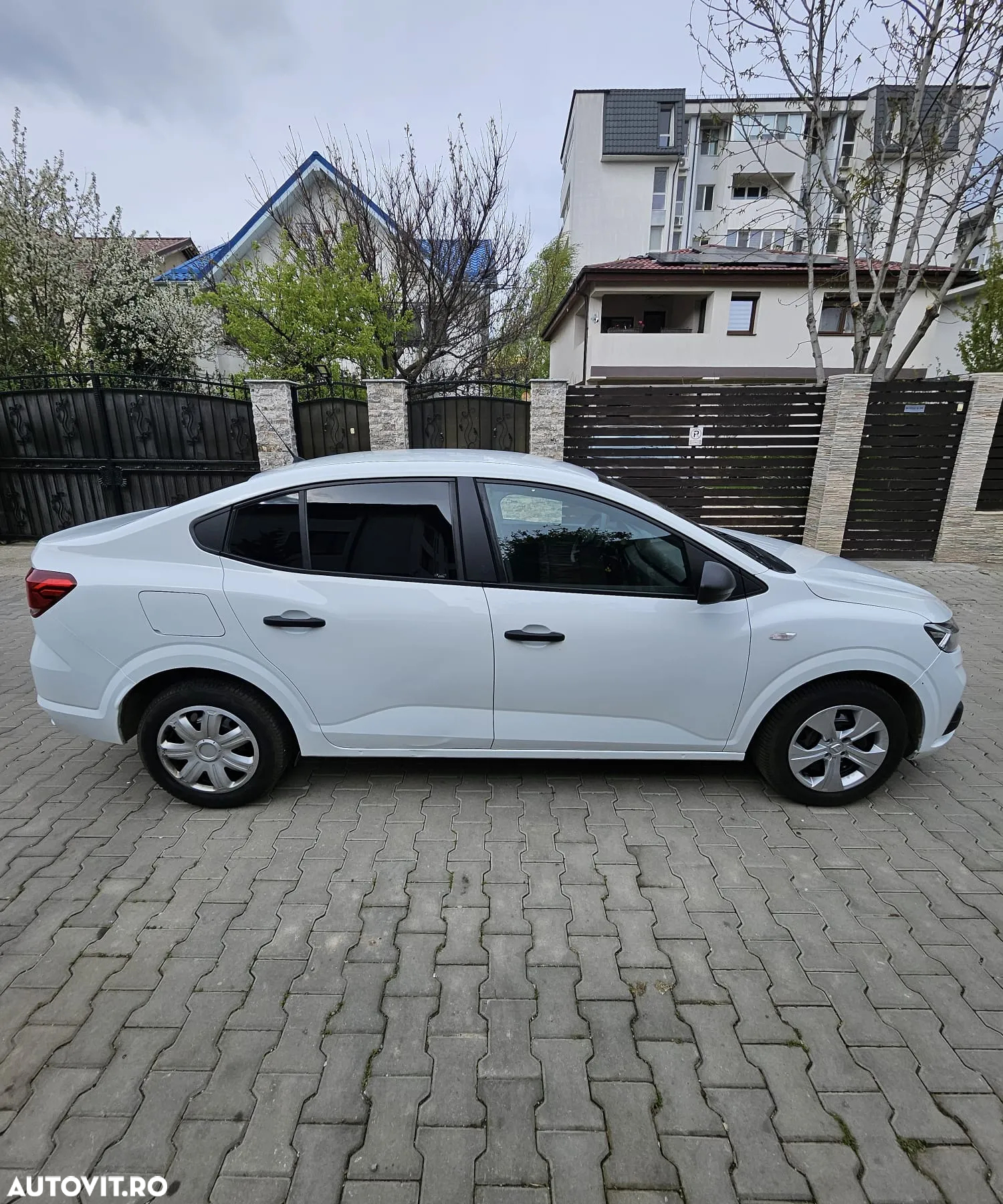 Dacia Logan ECO-G 100 Essential - 7